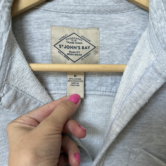 St Johns Bay Men’s Casual Button Down Terry Cloth Gray size Medium - Picture 3 of 8